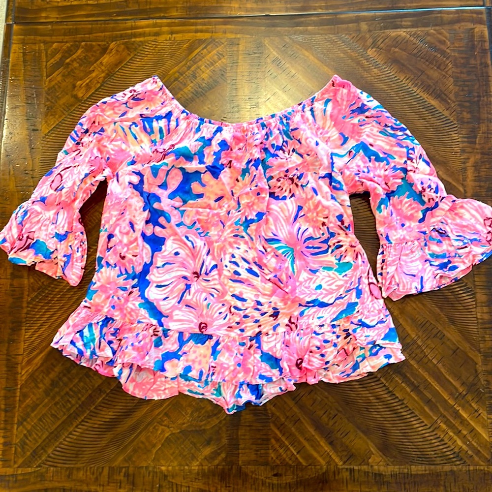 Lilly Pulitzer off the shoulder top, sixe xs